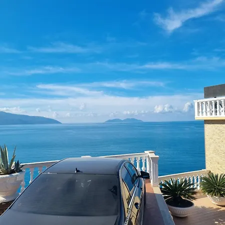Nuredinaj Apartament * Vlore